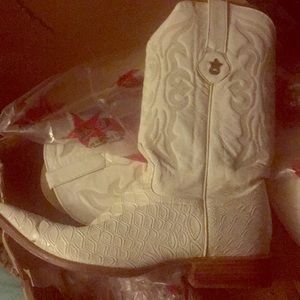 Los Altos handmade cowboy boots white anteater